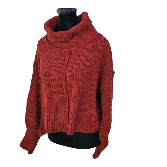 Free People Knit Turtleneck Oversized Sweater Women's. Size XS. NWT $128 - Picture 2 of 10